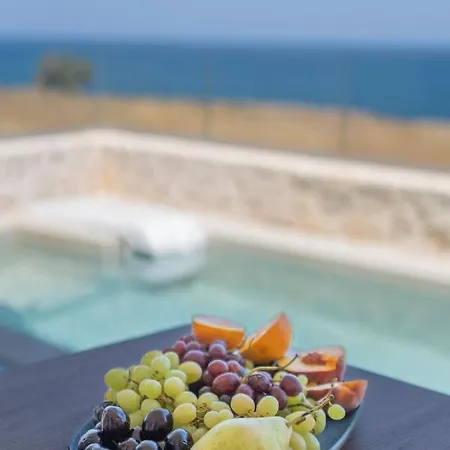 Philip Seafront Suite! * Pánormosz