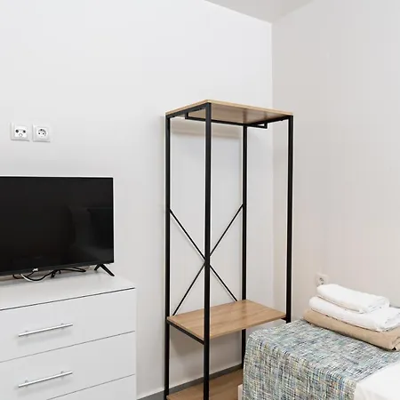 Nyaraló Philip Seafront Suite! Pánormosz