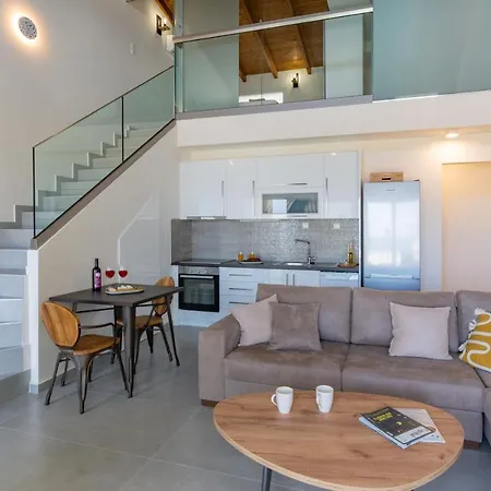 Philip Seafront Suite! * Pánormosz